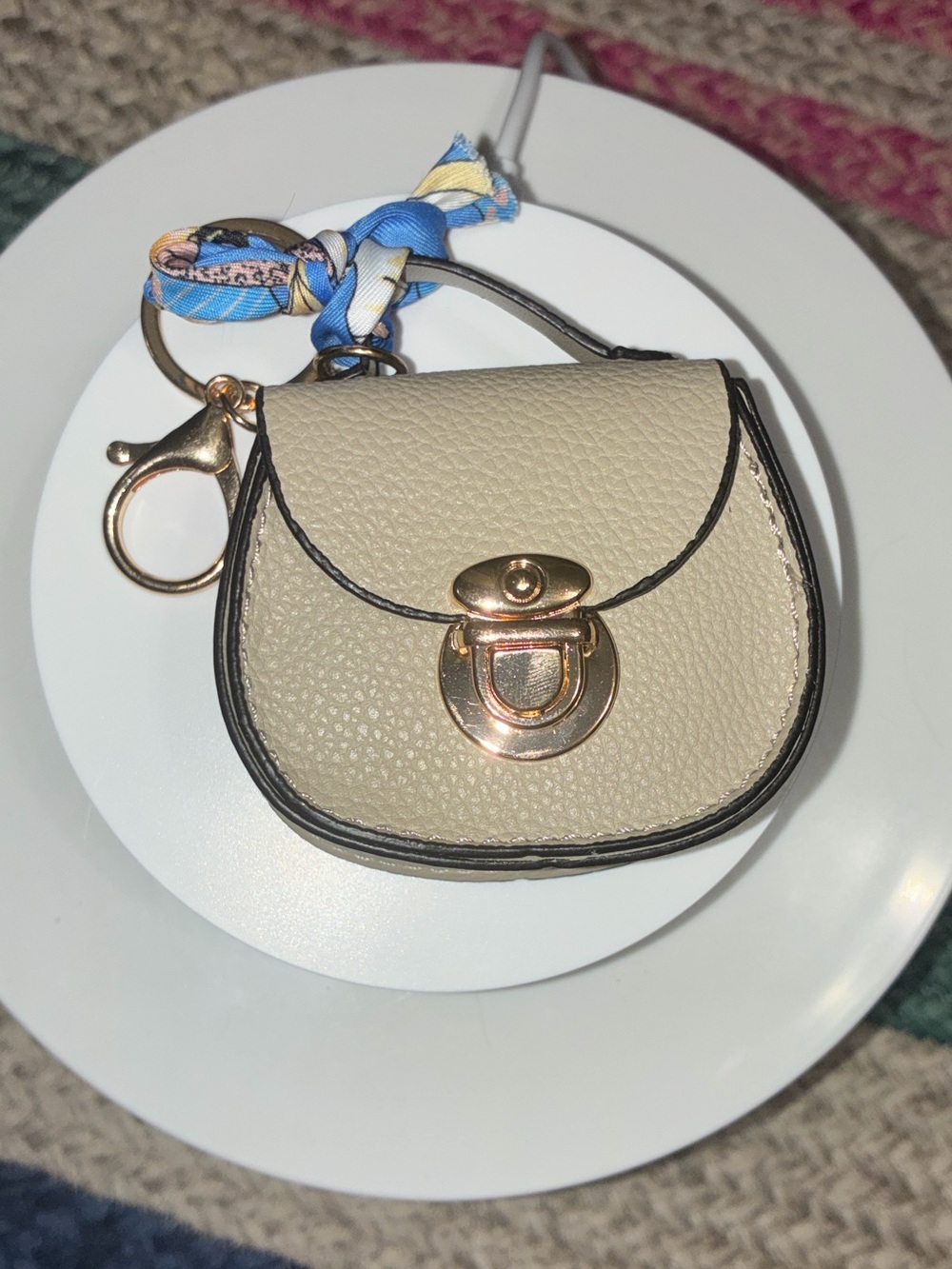 Mini Keychain Accessory Purse 👜 - Picture 2 of 2